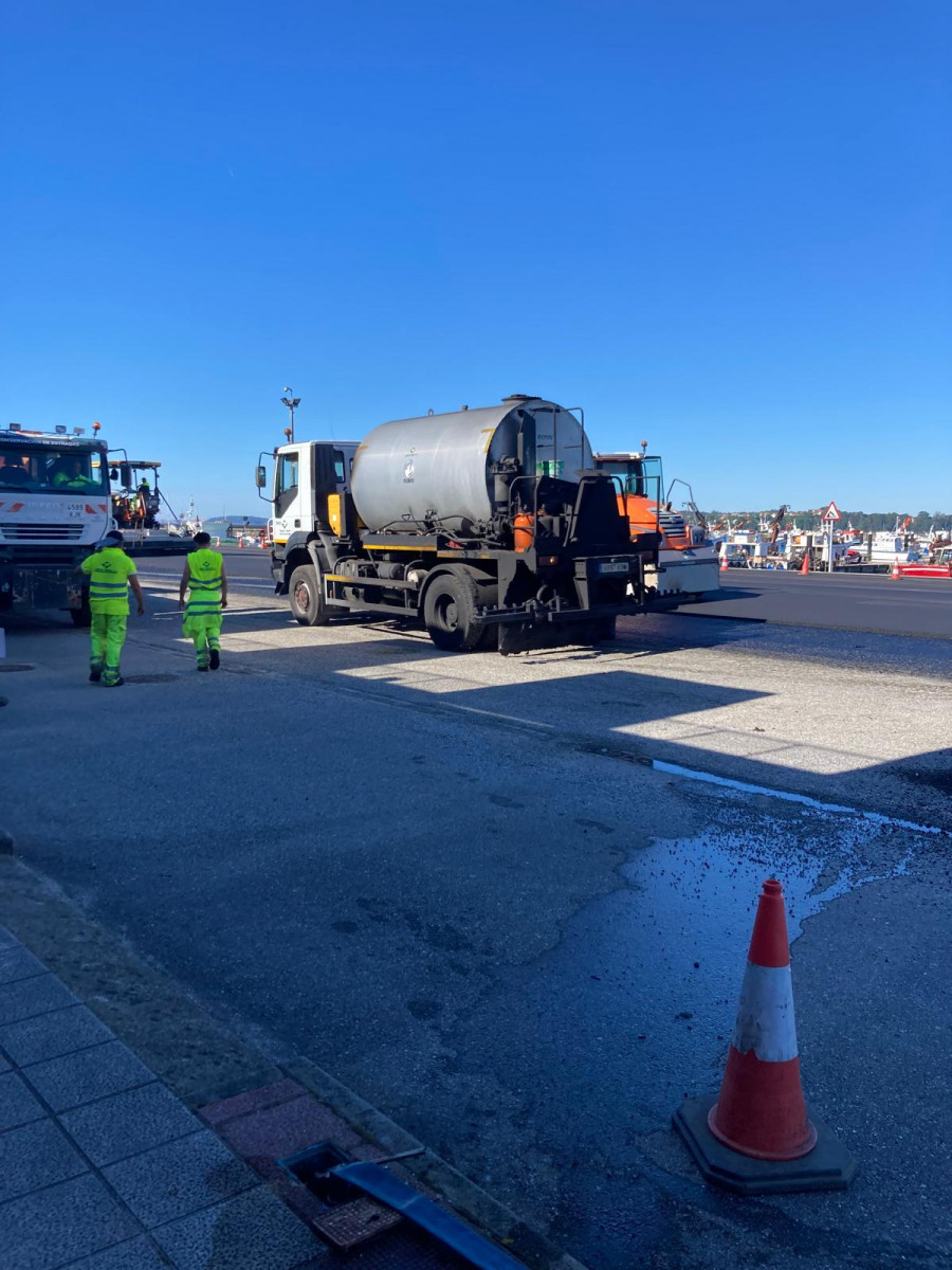 A Xunta inviste 75.000 euros na pavimentación do porto de Rianxo, parte dun plan global de mellora