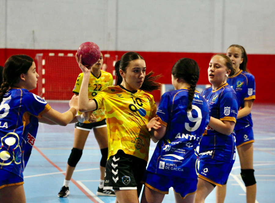 Carril levanta el telón del III Torneo Santa Rita del Balonmano Arousa