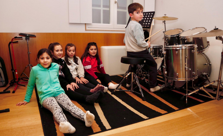 El centro Amicos de Ribeira acoge hoy una jornada de música sensorial