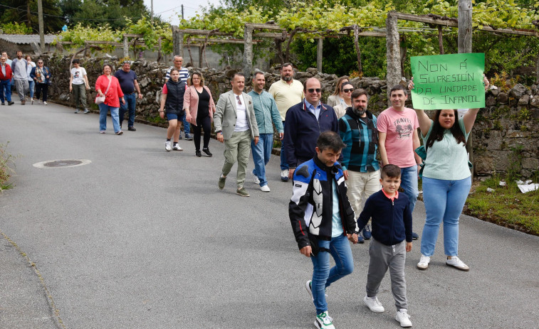 La Xunta estudiará recuperar la unidad suprimida en el colegio de San Clemente de Caldas