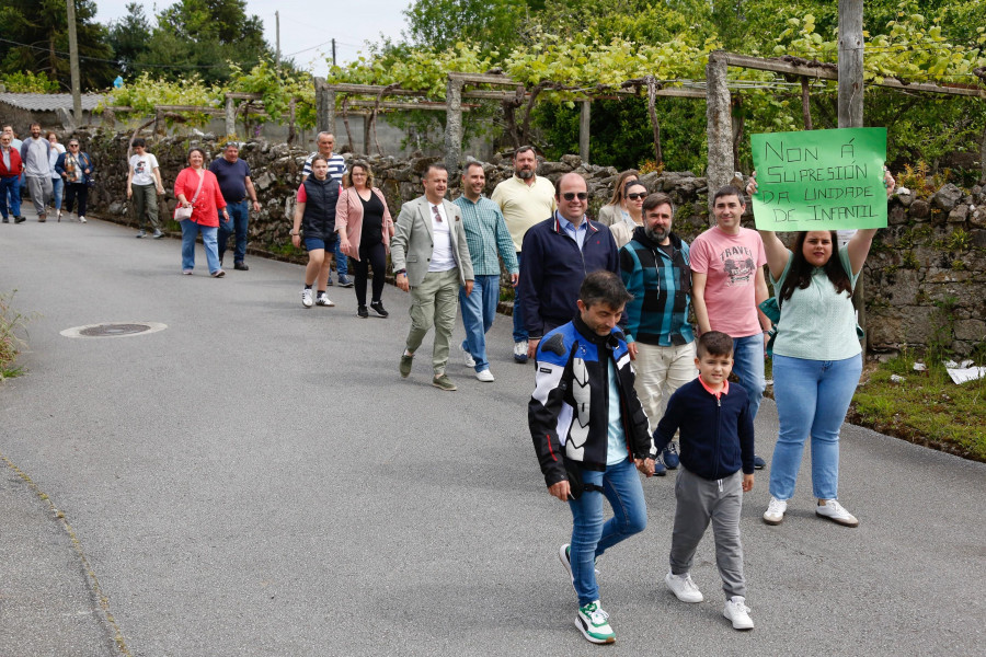 La Xunta estudiará recuperar la unidad suprimida en el colegio de San Clemente de Caldas