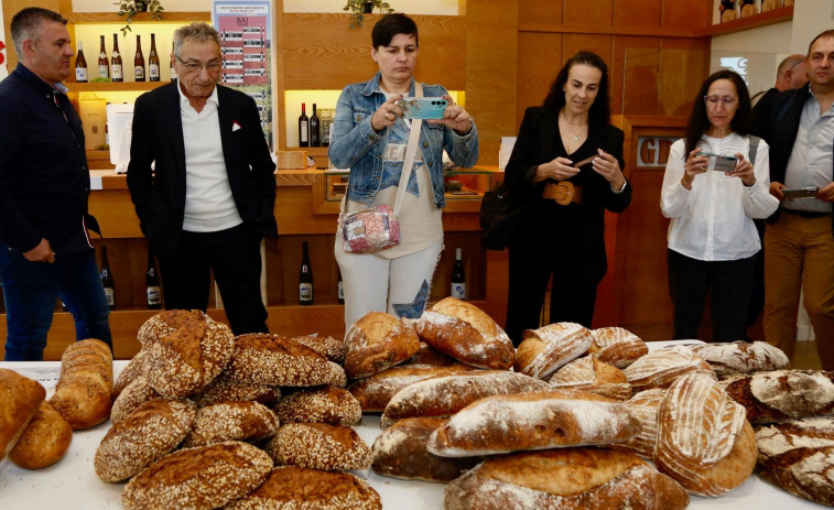 Vilanova acoge un homenaje provincial al pan