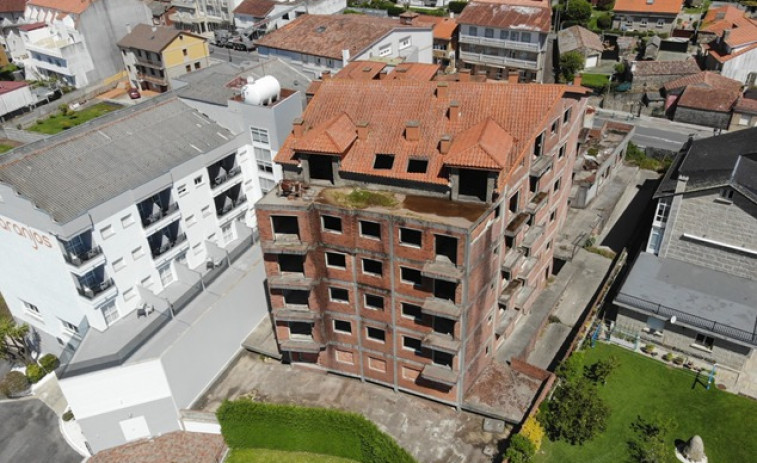 El Concello de Sanxenxo ejecutará la demolición de cuatro edificios de forma subsidiaria