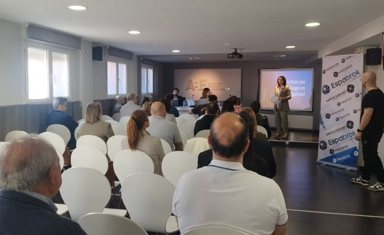 La ABE apuesta por fomentar la ciberseguridad en una charla para las empresas del municipio