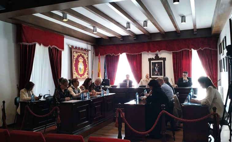 A Pobra aprueba los presupuestos de 2025 por casi 11 millones de euros en un Pleno extraordinario