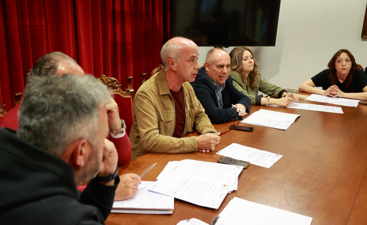 Vilanova contrata una mejora de los muros del pabellón de San Miguel y la reparación de los carteles luminosos