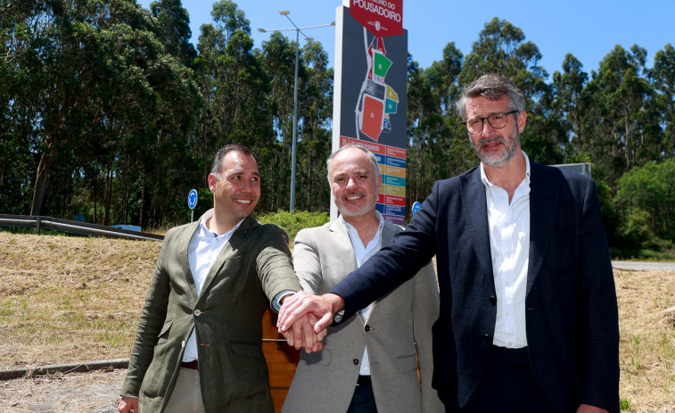 Zona Franca, Vilagarcía y Caldas firman el convenio para ampliar 200.000 metros de O Pousadoiro