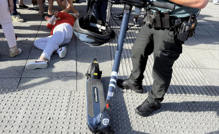 Una mujer de 74 años resulta herida leve tras ser atropellada por un patinete eléctrico en Sanxenxo