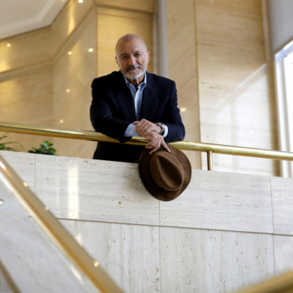 Pérez Reverte anuncia una nueva entrega del capitán Alatriste