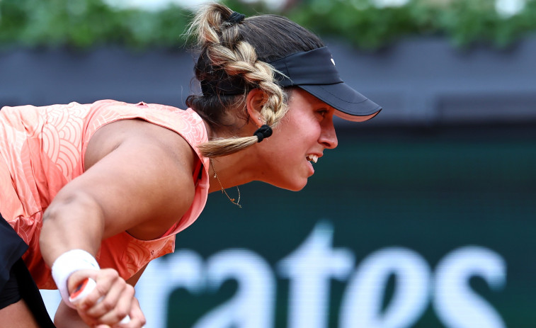Jéssica Bouzas logra una victoria memorable en Roland Garros