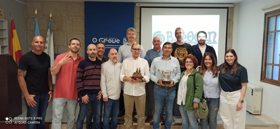 El Concello de O Grove recibe a los miembros del Xadrez Breogán