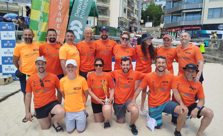 El equipo máster del Acuático Umia logra el tercer puesto en el Campeonato de España