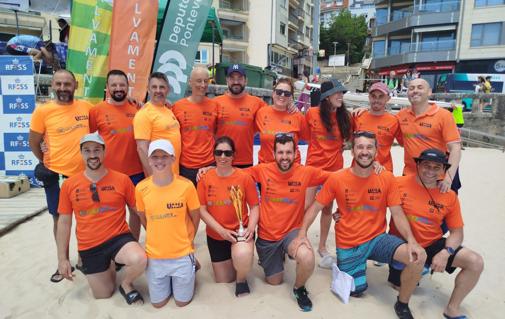 El equipo máster del Acuático Umia logra el tercer puesto en el Campeonato de España