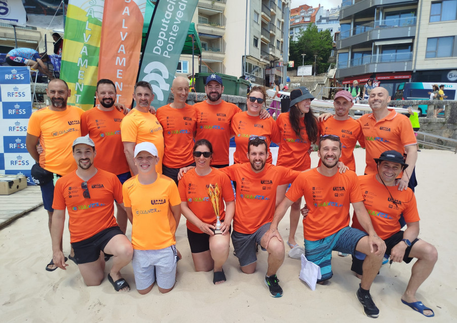 El equipo máster del Acuático Umia logra el tercer puesto en el Campeonato de España