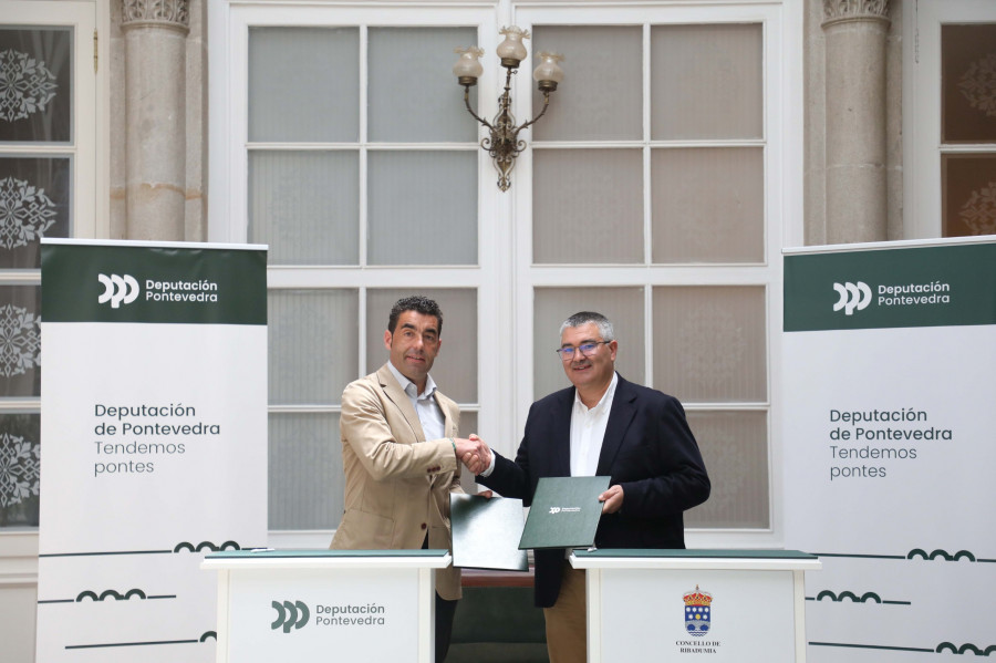 El campo de A Bouza y el pabellón verán mejorados sus servicios y el entorno con un millón de euros
