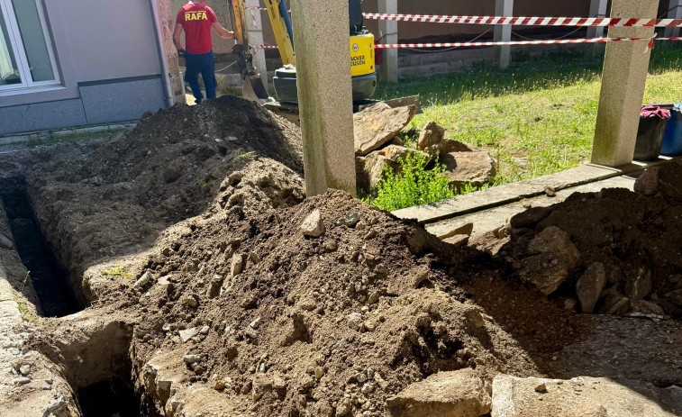 Comienzan las obras para dotar de climatización por geotermia a las casas modernistas de A Illa