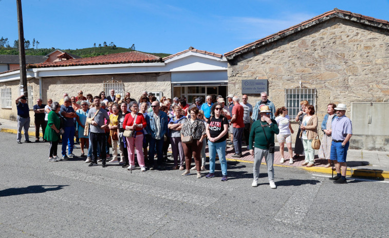 Catoira se moviliza para exigir al Sergas la dotación de médicos para el centro de salud
