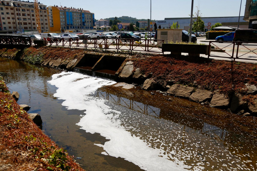 Otro vertido amenaza al río de O Con