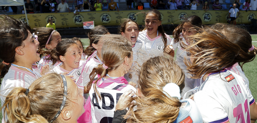 Vilaxoán reúne desde esta tarde a 18 equipos en la II Soccer Cup femenina
