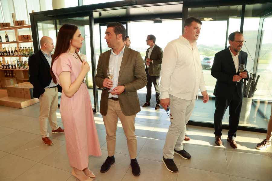 Rías Baixas y Huelva afianzan lazos en un encuentro con profesionales del sector turístico en Martín Códax