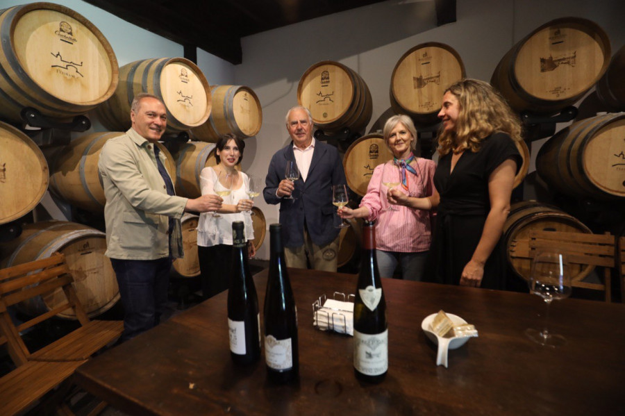 La Xunta reivindica desde Cambados el peso del sector del vino gallego en el mercado internacional