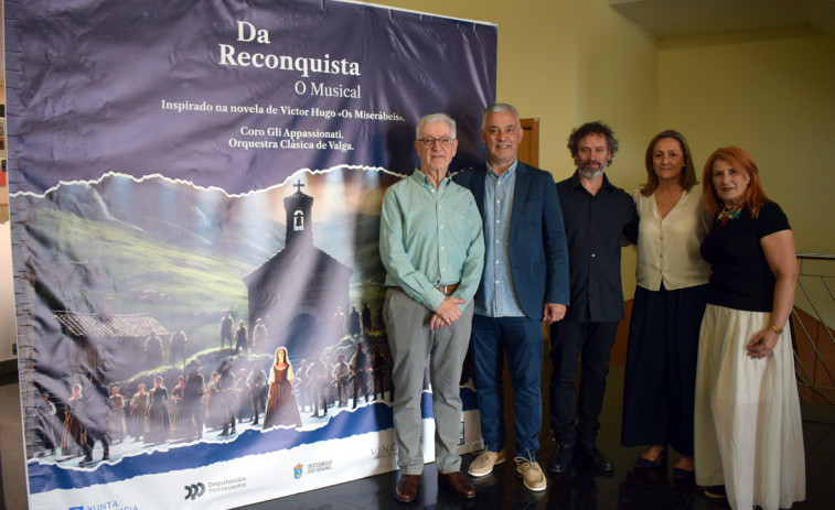 El musical ‘Da Reconquista’ triunfó en el Auditorio Municipal con la Orquesta Clásica de Valga