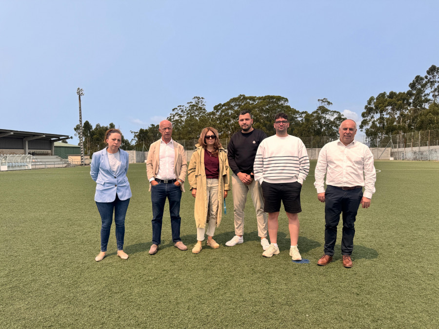 Vilanova renovará el césped de los campos de fútbol de San Miguel y Corón y adjudica el de Pontearnelas