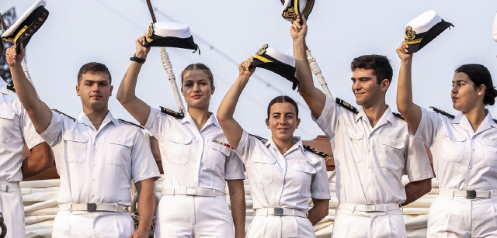 El comandante del buque Elcano destaca la completa formación que recibe la princesa Leonor