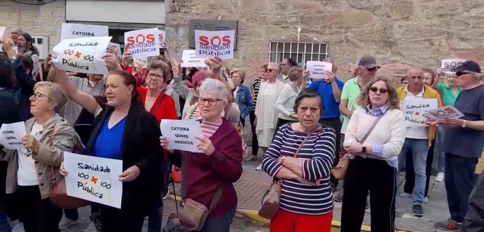 Xoán Castaño critica al Sergas ante la falta de soluciones tras su reunión