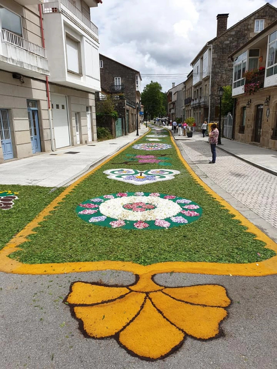 El Corpus Christi llenará de nuevo las calles de Cuntis de alfombras florales los días 19, 21 y 22 de junio