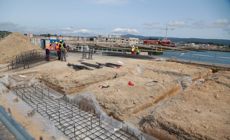 La cimentación de la zona norte, primer paso para la ampliación de la lonja de Tragove
