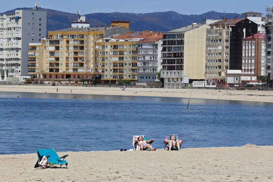 El número de plazas en viviendas turísticas en el área de O Salnés se cuatriplicó en los últimos cinco años