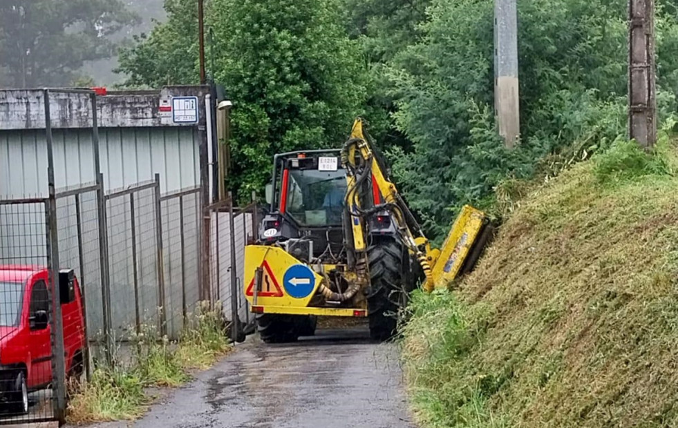 Caldas prioriza los caminos de acceso a fiestas parroquiales en su segunda fase de limpieza