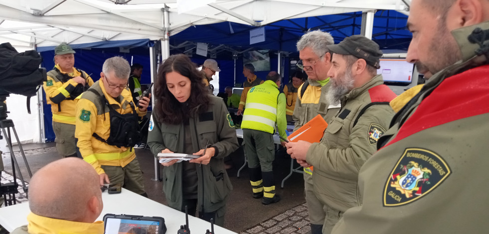 Reportaje | Rianxo pone a prueba los medios de intervención en incendios forestales de Galicia