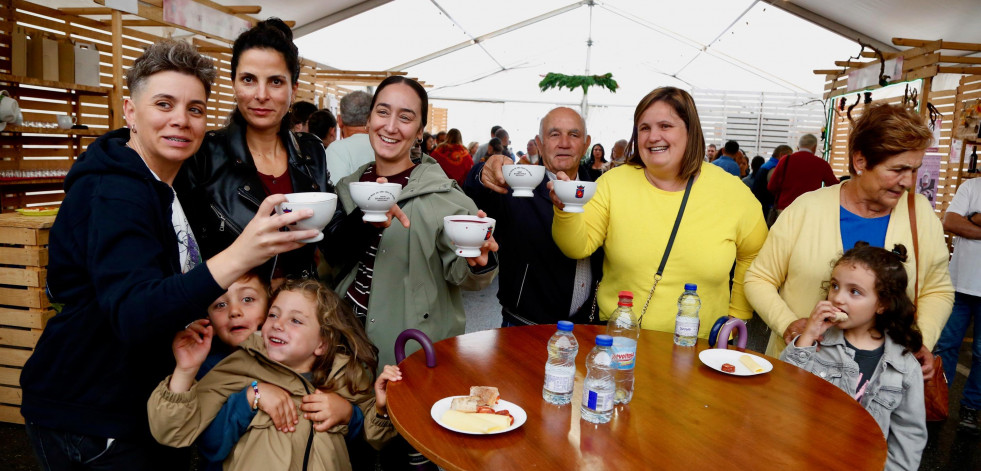 Ribadumia ya brinda con tinto de Barrantes para celebrar la tradición vitivinícola de la comarca