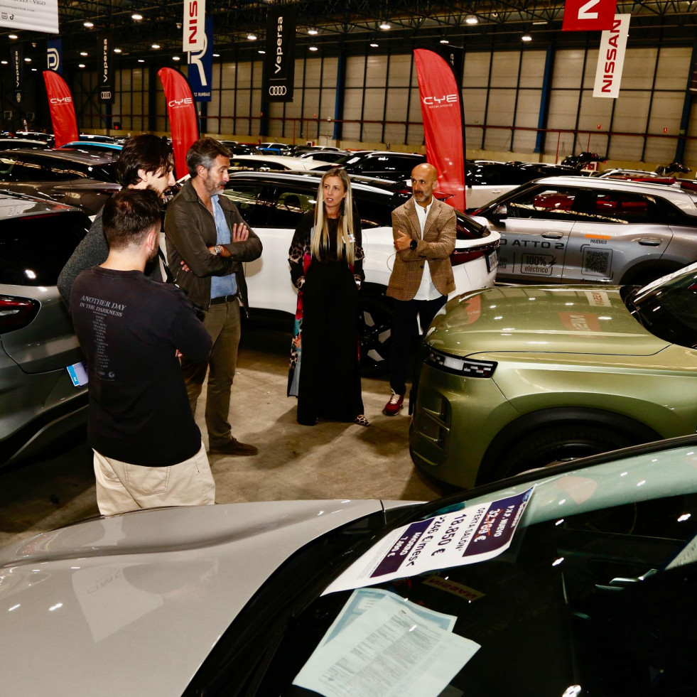 El Arosa Motor triunfa en una edición con grandes descuentos y muchas novedades tecnológicas