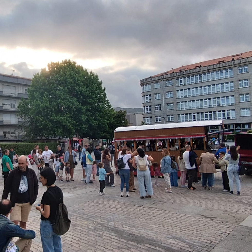 Más de 30 locales se unieron a la ‘Noite Aberta Boiro’ por el comercio local