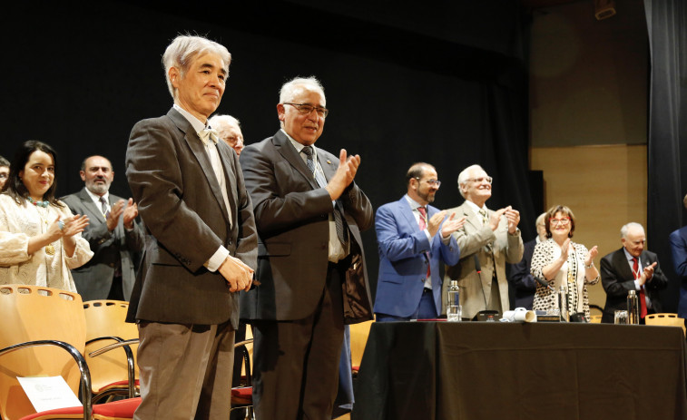 Tekekazu Asaka, embaixador da cultura galega, presenta a versión xaponesa da derradeira obra de Cabanillas, ‘Samos’