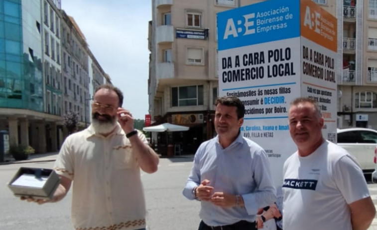 La ABE inicia una campaña de apoyo al comercio local en la que cuatro familias de la localidad son las protagonistas