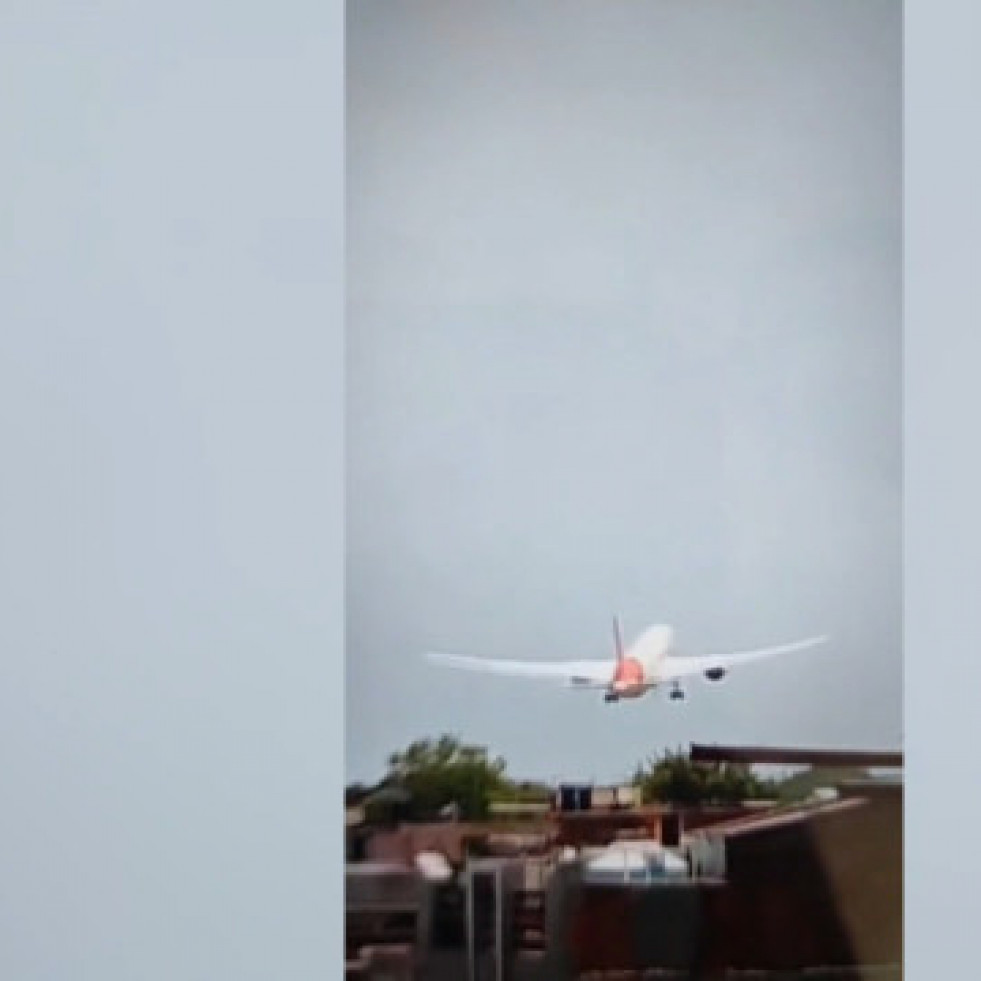 Un avión con destino Londres se estrella en la India con 169 indios, 53 británicos y siete portugueses a bordo