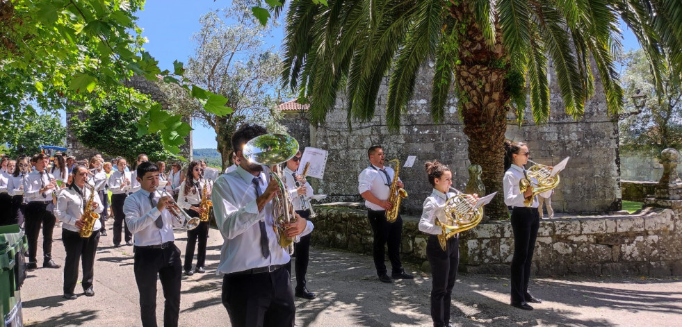 Carracedo se viste mañana de fiesta para honrar a San Antonio