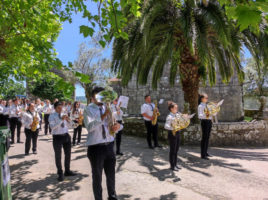 Carracedo se viste mañana de fiesta para honrar a San Antonio