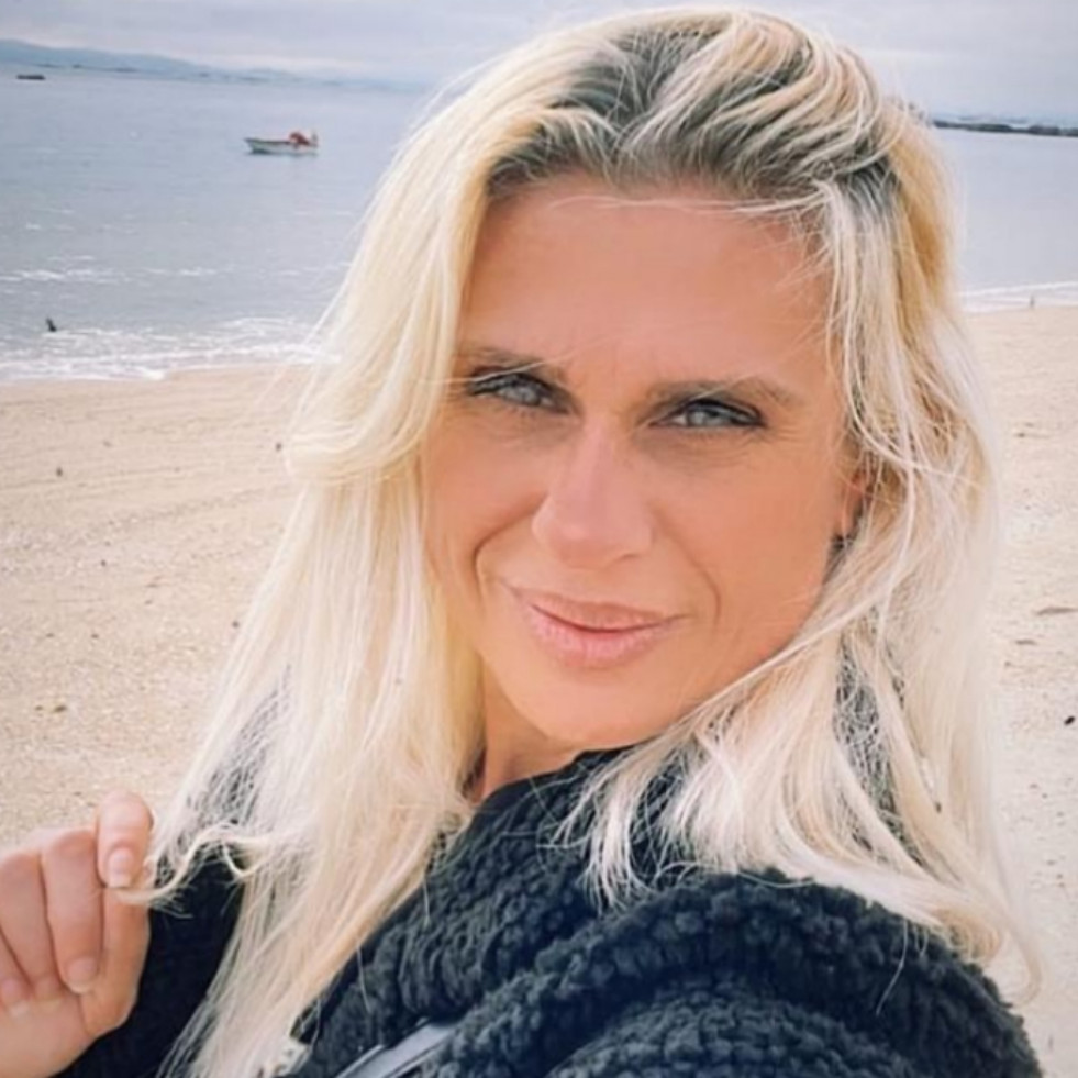 Hallada muerta en su casa de Ribeira a Carolina Fernández, trabajadora del Hospital do Barbanza, activista política y culturista