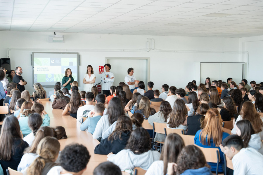 O programa Mocidade polo Clima  aproba con nota no seu primeiro curso