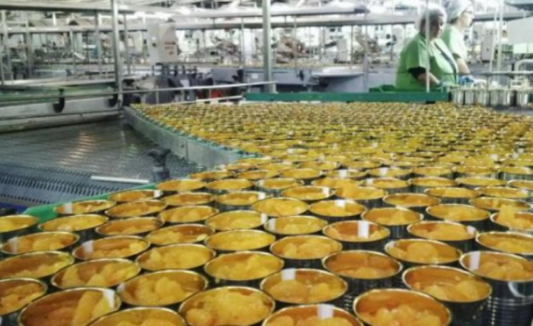 Ofertan más de 300 puestos de trabajo de operarios en el sector de la industria conservera en O Barbanza