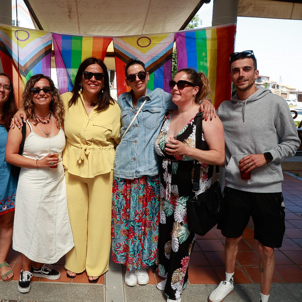 Meis celebra su III Vermú do Orgullo con pinchos y DJs