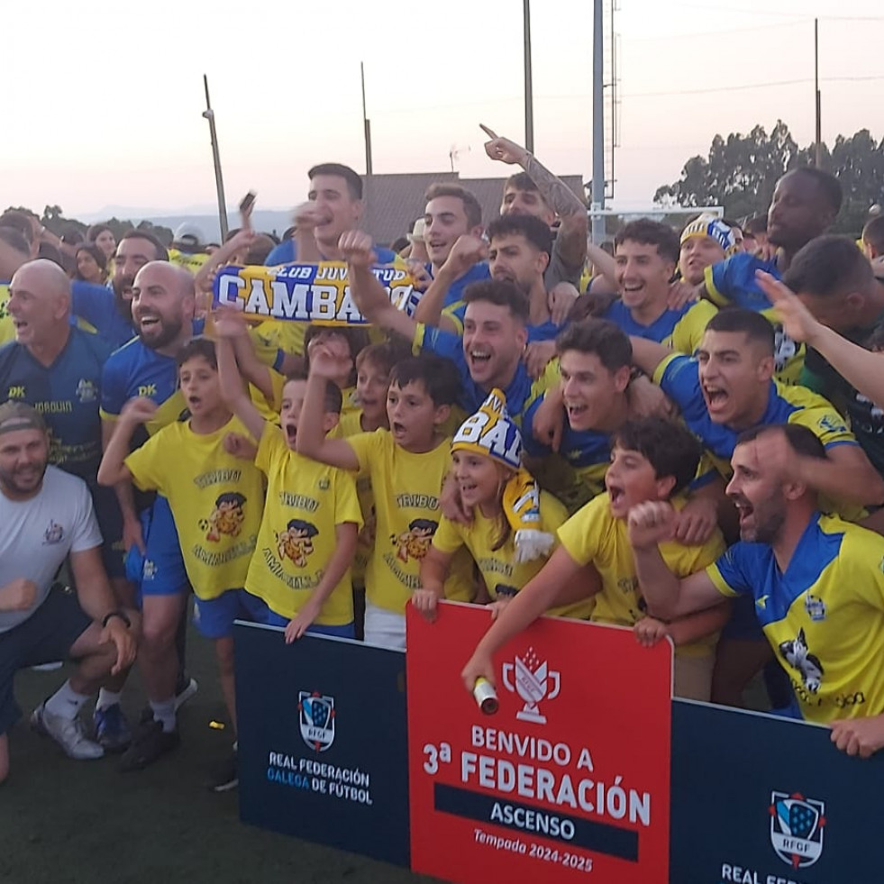 El Cambados vuelve a Tercera tras una agónica tanda de penaltis