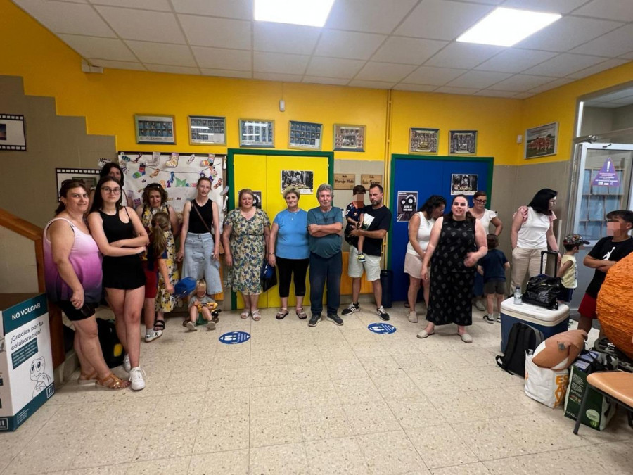 Noche de protesta: familias del San Clemente acampan en el centro por la tercera unidad
