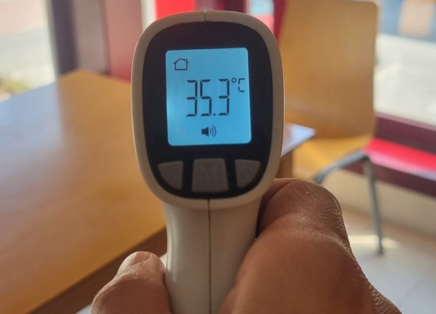 Sofoco en el parque de Bomberos de Vilagarcía: Las temperaturas llegan a los 35 grados