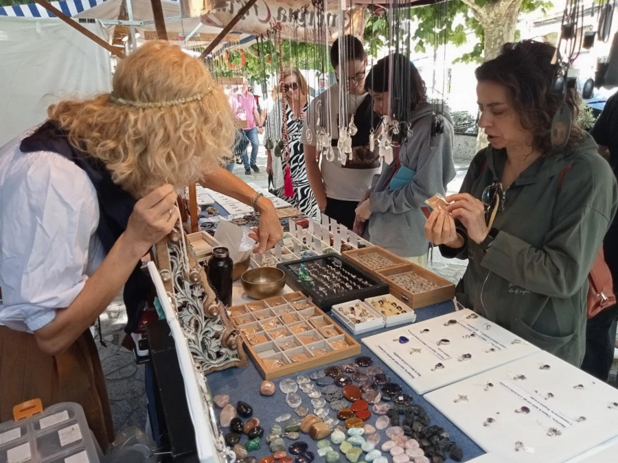 Portonovo Market inicia su montaje para abrir al público en los próximos días y hasta septiembre